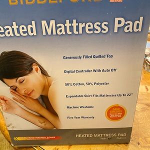 Heated mattress pad